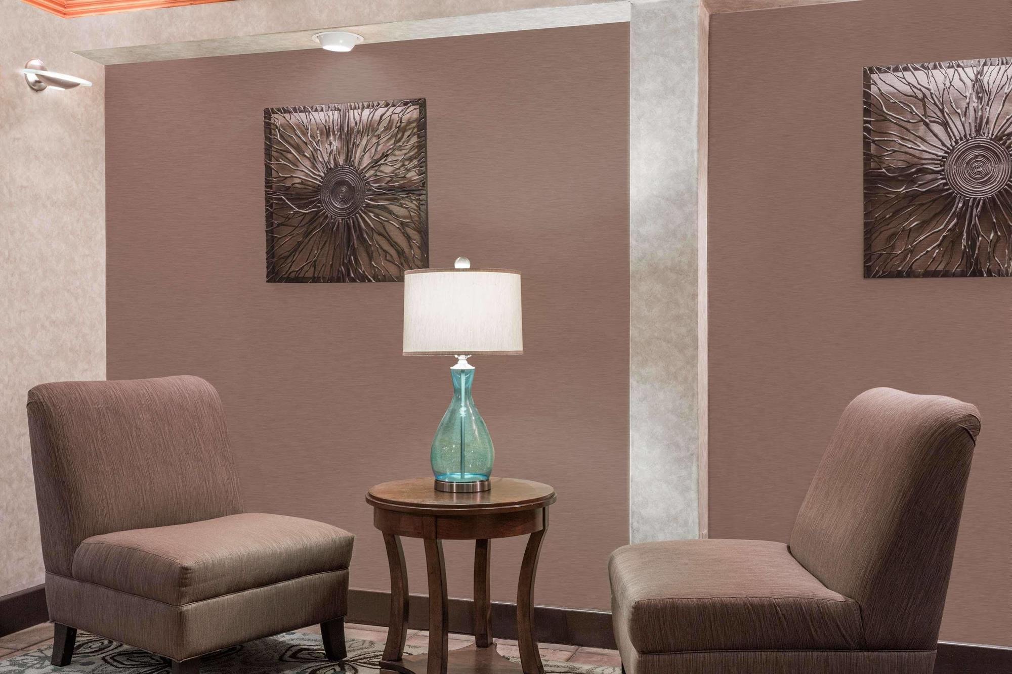Days Inn By Wyndham Athens Ngoại thất bức ảnh