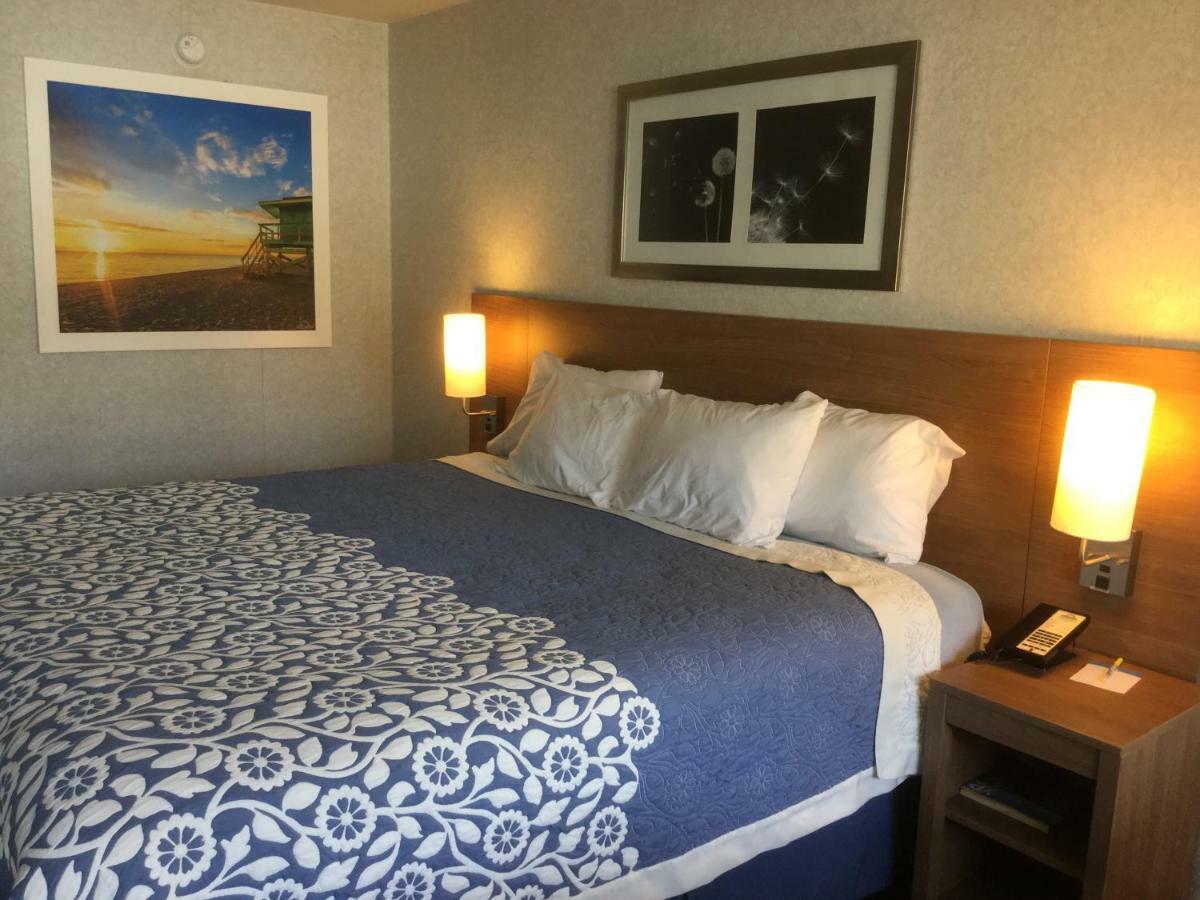 Days Inn By Wyndham Athens Ngoại thất bức ảnh